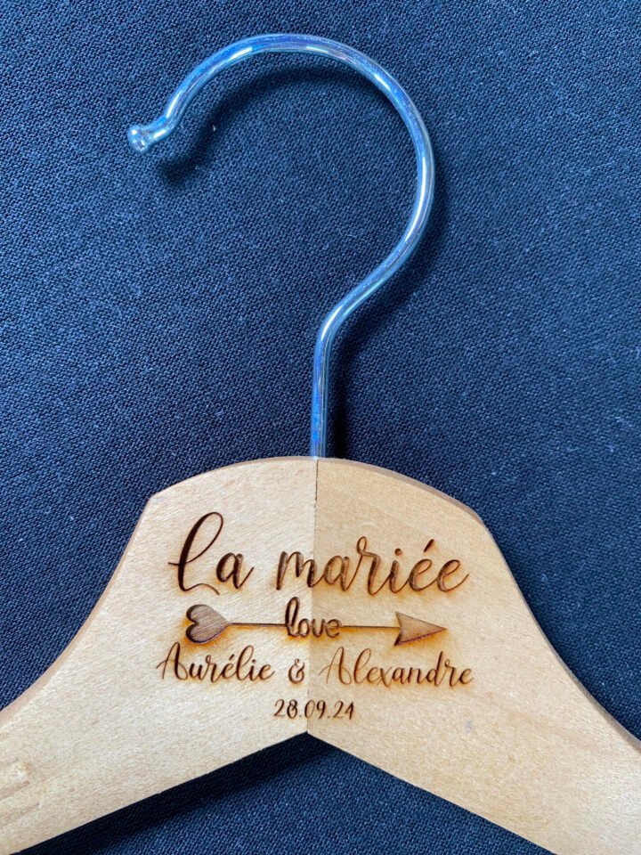 Cintre personnalisé "Personnalisé" – Image 5