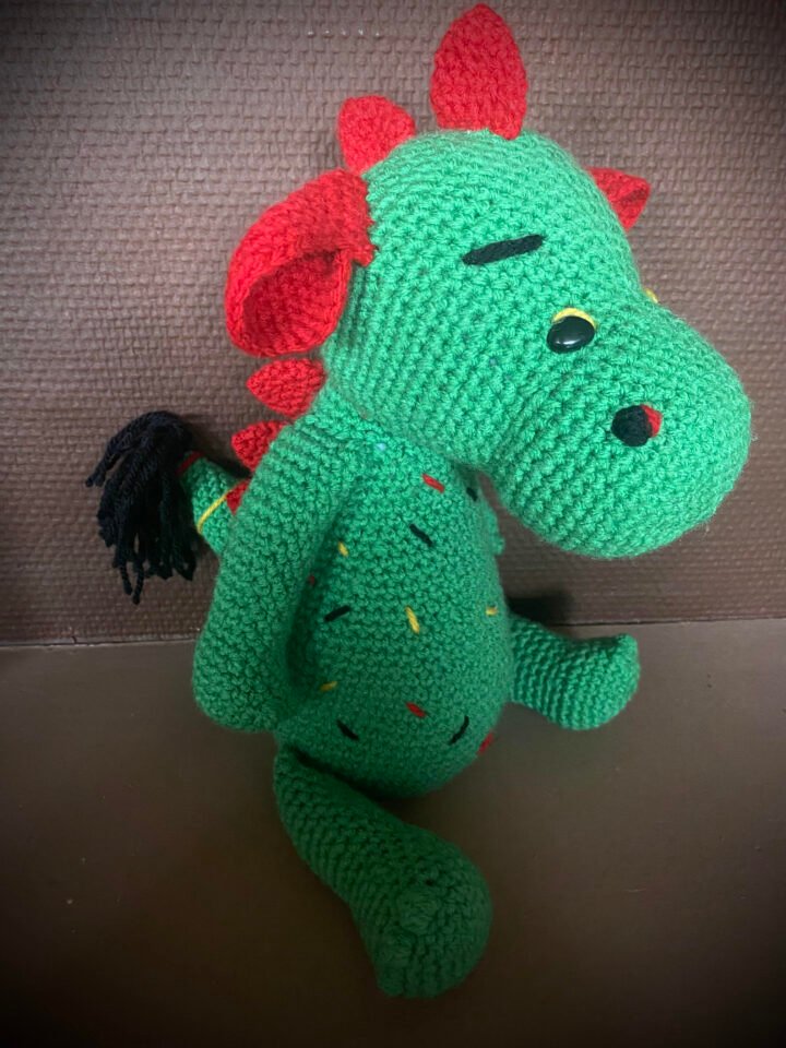 Dragon au Crochet (Assis)