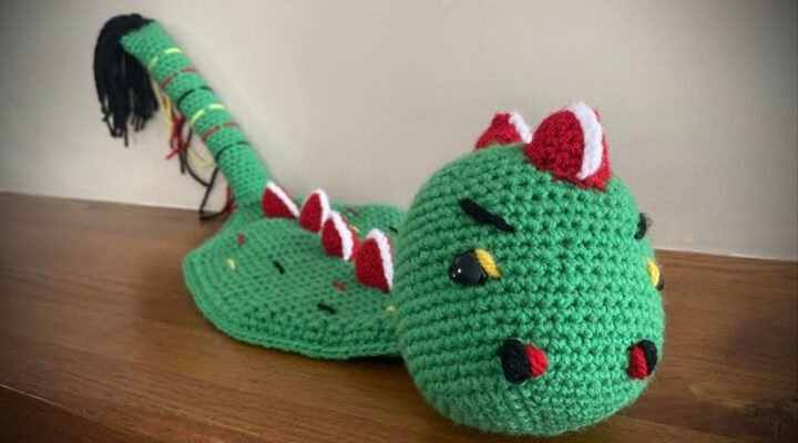 Dragon au Crochet (Couché)