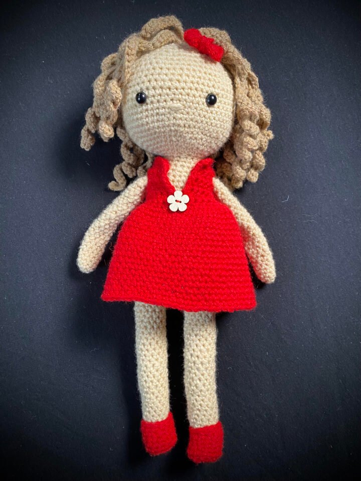 Poupée au crochet "Personnalisé"