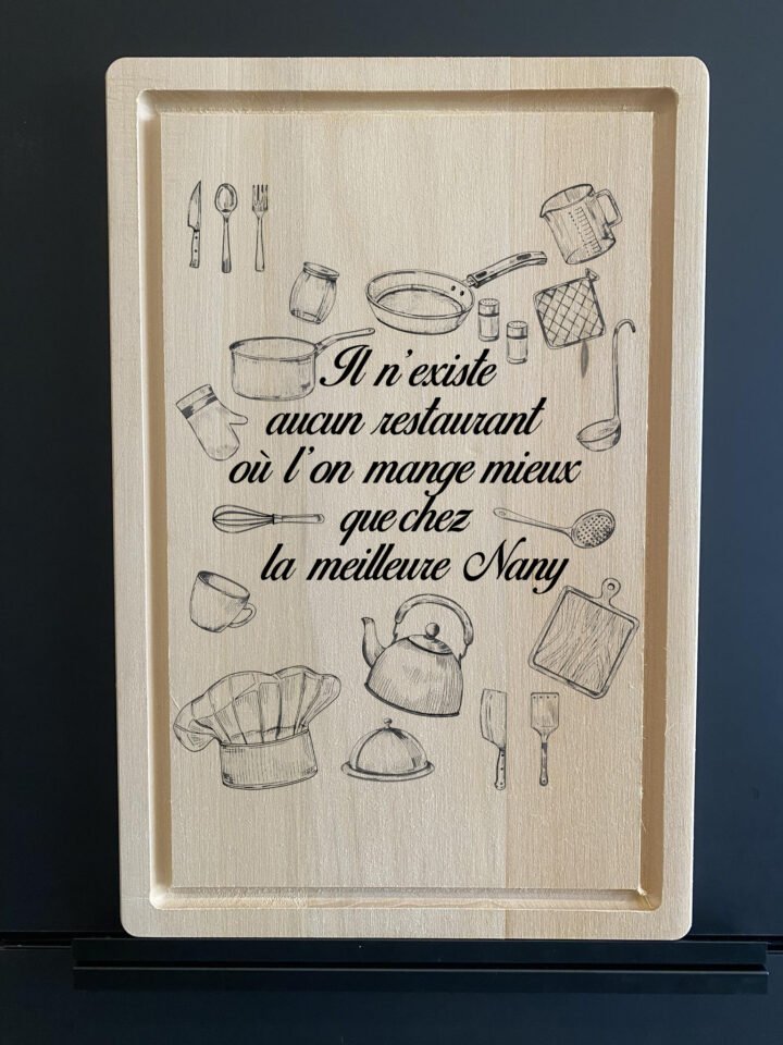 Gravure sur Planche en hêtre "Personnalisé"
