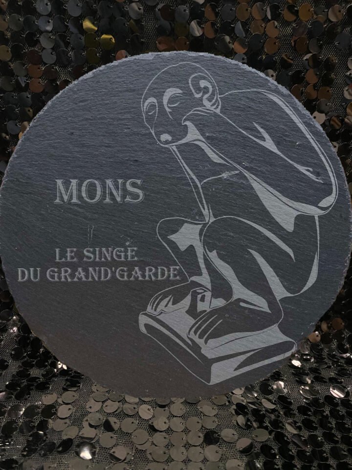 Ardoise ronde « Le Singe du Grand'Garde »