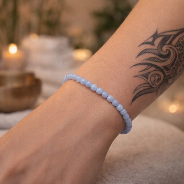 BRACELET BOULE 04MM CALCÉDOINE BLEUE NAMIBIE AB